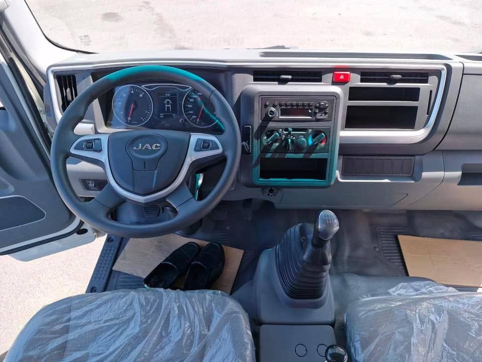 Nội thất xe tải JAC N900 Plus E5